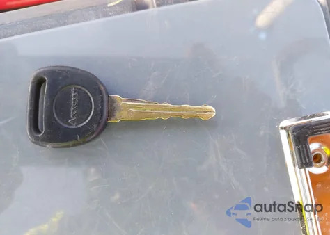 2004 Chevrolet Avalanche 1500 from USA, damaged, VIN 3GNEC12T44G338651